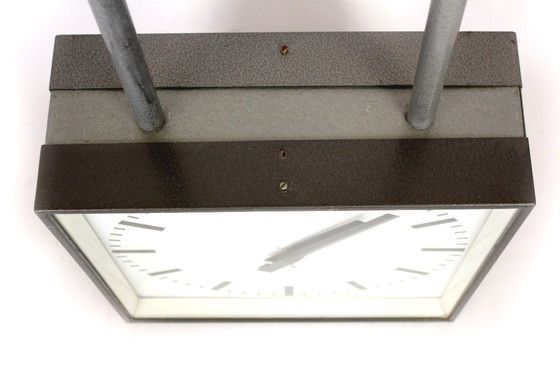 Image 1 of Große, doppelseitige Eisenbahnuhr von Pragotron, 1980er Jahre