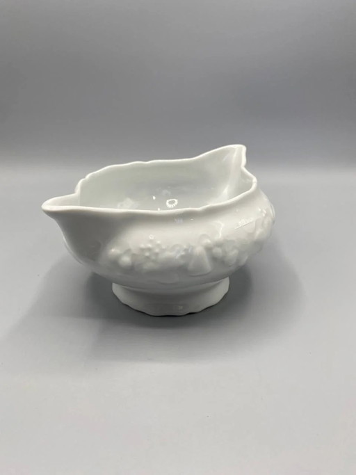 Bol à bouillon en porcelaine blanche, guirlande de fruits et de feuillage en relief – decoratieve objecten (photo 2 of 5)