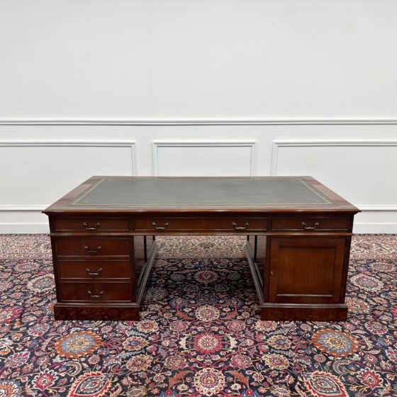 Scrivania da partner classica inglese molto grande – Scrivanie, Leather, Wood (photo 4 of 19)