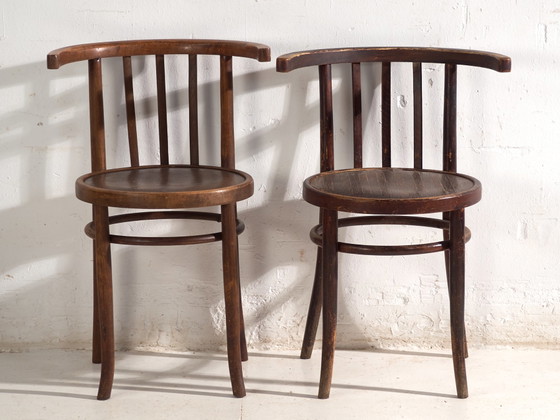 Antike Sessel im Thonet-Stil aus Bugholz – Mitteleuropa, circa 1930 - 2er-Set Stühle #3 (photo 34 of 40)