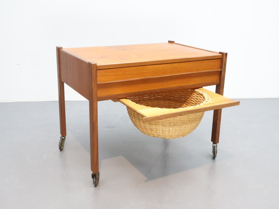 Image 1 of Deense Fournituren Trolley Met Lade En Mand