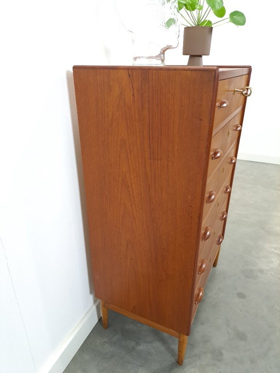 Image 1 of Cómoda danesa de teca con 6 cajones y patas elegantes