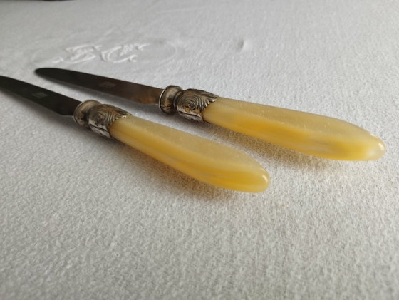Image 1 of Een set SABRE tafelmesjes en een vintage broodmes.