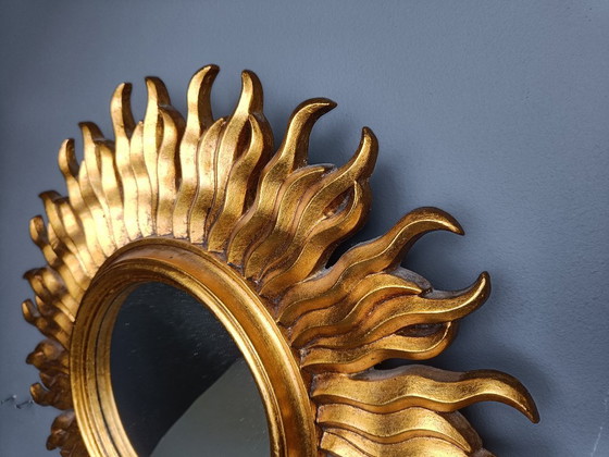 Image 1 of Vintage vergulde hars zonnestraal spiegel, jaren 1960