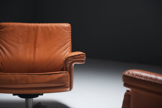 Image 1 of Très rares chaises longues DS-35 en cuir cognac/orange pour De Sede Swiss