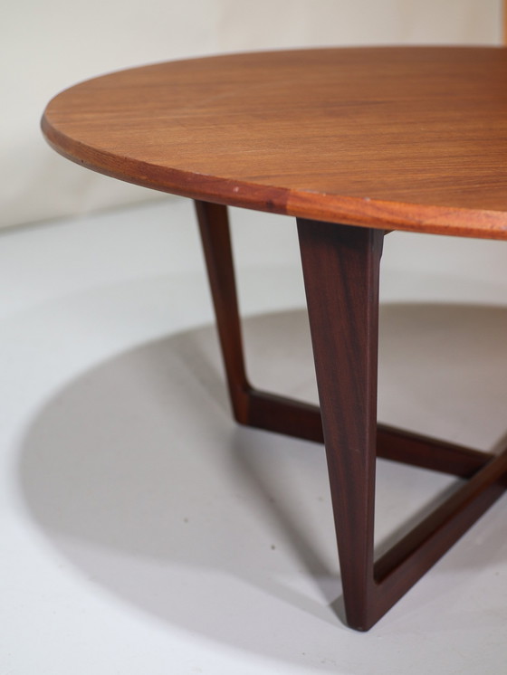 Image 1 of Table basse ronde en teck vintage danoise