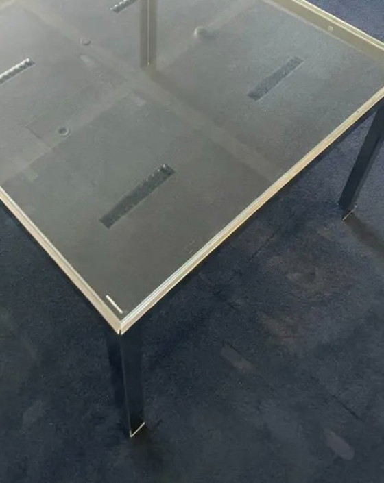 Image 1 of Table à manger en verre « The Table » de B&B Italia par Monica Armani – 105 × 105 cm