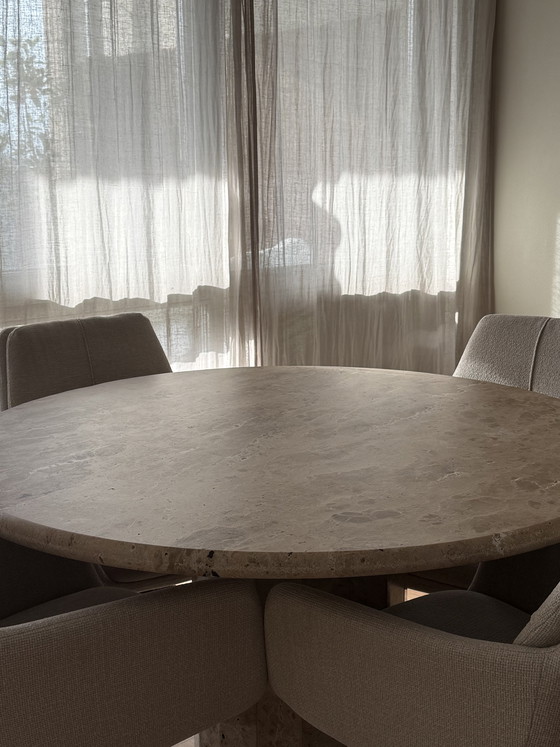 Image 1 of table à manger vintage en travertin