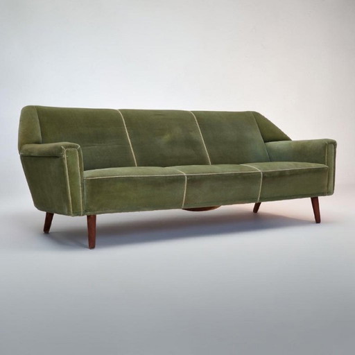 Jaren 70, Deens ontwerp van Kurt Østervig, 3-zitsbank, meubelvelours, teakhout.