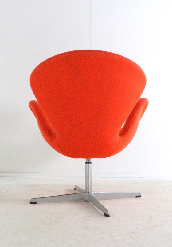 Image 1 of Fauteuil Imitation Swan Arne Jacobsen vintage