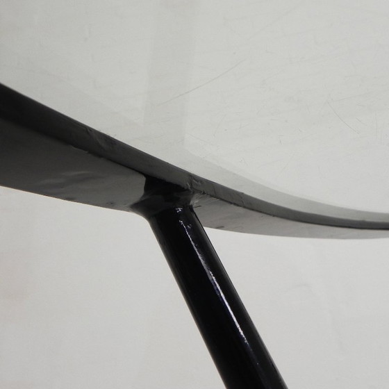 Image 1 of Conjunto de 4 sillones y mesa de centro con estructura tubular de estilo Bauhaus, década de 1950.