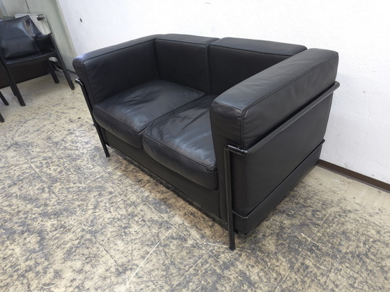 Image 1 of Sofá de diseño Cassina Lc2 de dos plazas, de piel, color negro