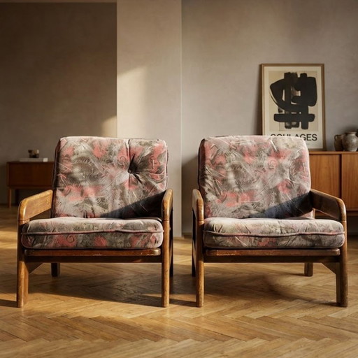 Sillones retro, estructura de madera, década de 1970, Europa Central