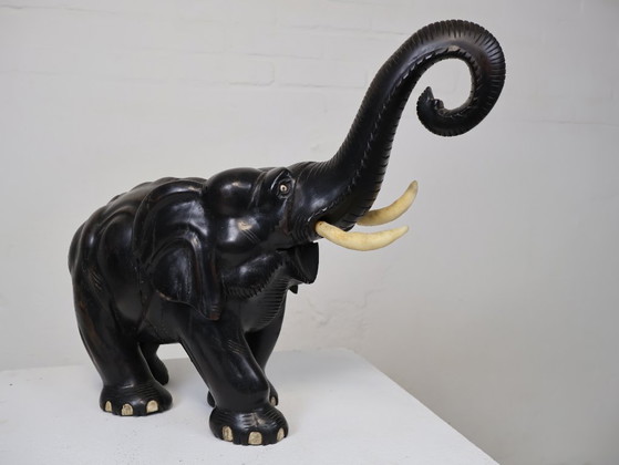 Elefante in legno d'ebano – Sculture, Wood (photo 2 of 5)