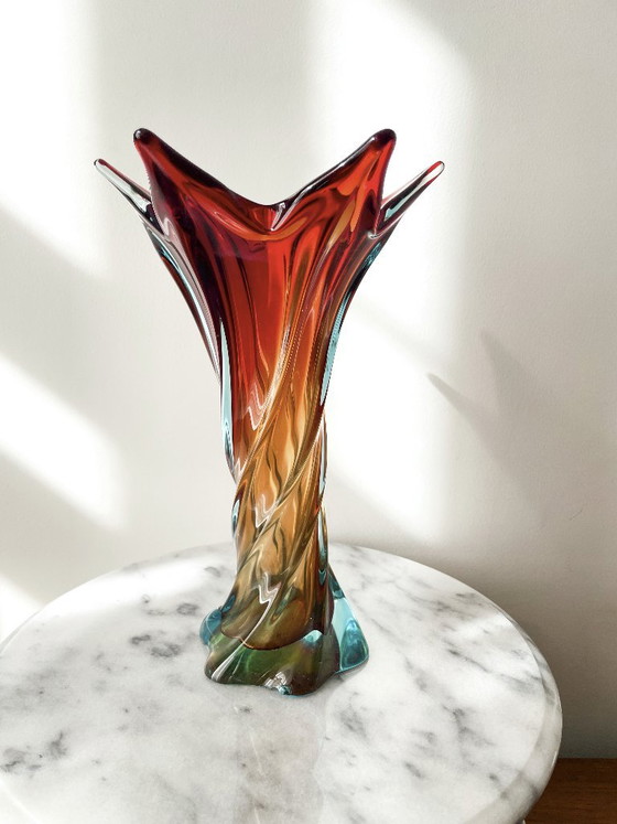 Vintage Murano Gedraaide Glazen Vaas Rood Amber Blauw, jaren 60 Chambord Fratelli Toso – Vazen, Glass (photo 5 of 9)