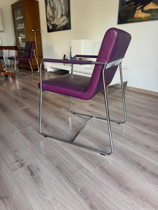 4 chaises de salle à manger Leolux Spring avec dossier, neuves.