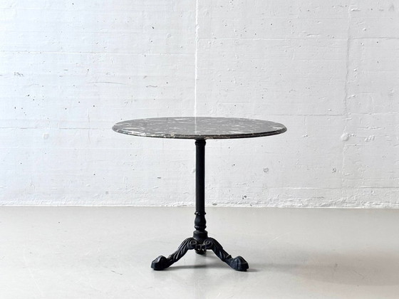 Image 1 of Eleganter dunkler Bistrotisch mit Marmorplatte, 1980er Jahre
