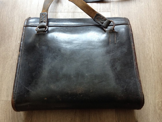 Image 1 of German leather satchel WW1/WW2