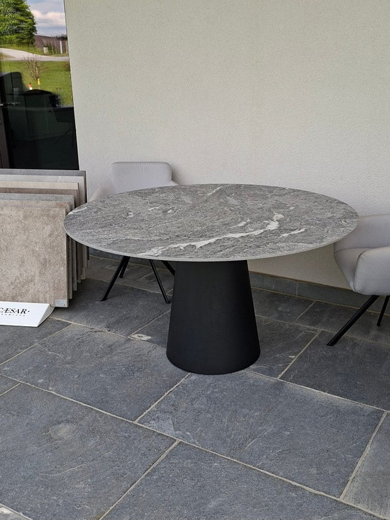 Outdoor dining table made of Pietra Di Vals porcelain stoneware – Disasso, Metal, Ceramic (photo 10 of 10)