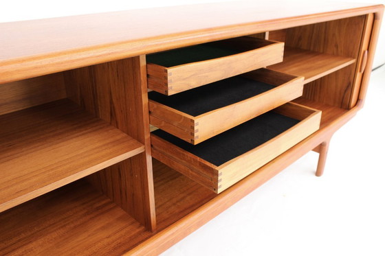 Image 1 of as new, Dyrlund Danish Mid Century Teak Sideboard / Vintage Credenza avec portes tambour, entièrement restauré