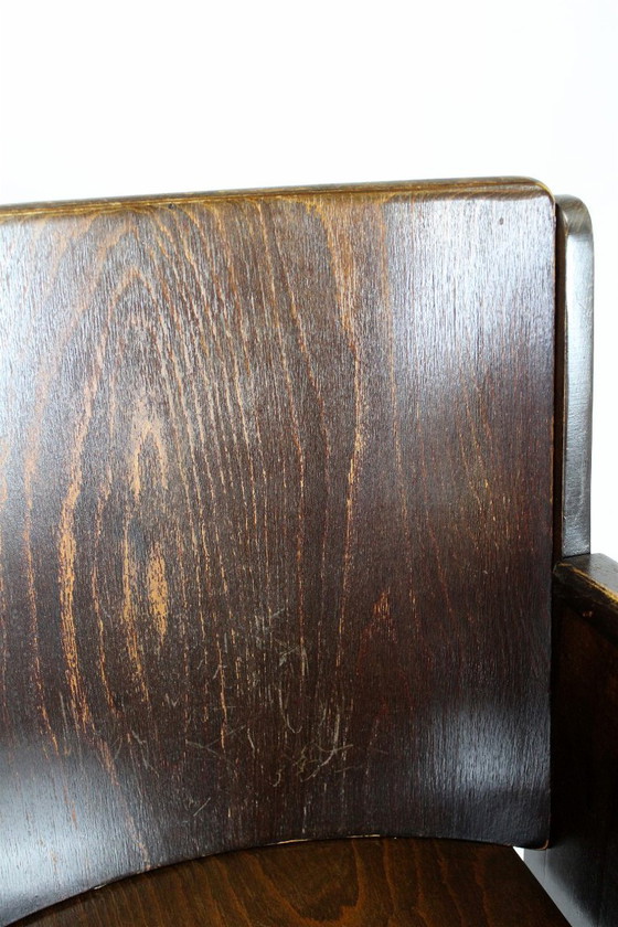 Image 1 of Fauteuil de cinéma vintage Ton (Thonet), tchèque des années 1940, siège de théâtre en bois