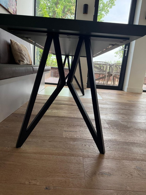 Image 1 of Table à manger Studio HENK