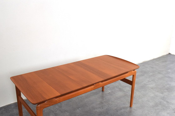 Image 1 of Table basse en teck modèle 640 par Peter Hvidt & Orla Mølgaard-Nielsen pour France & Søn / France & Daverkosen, années 1950.
