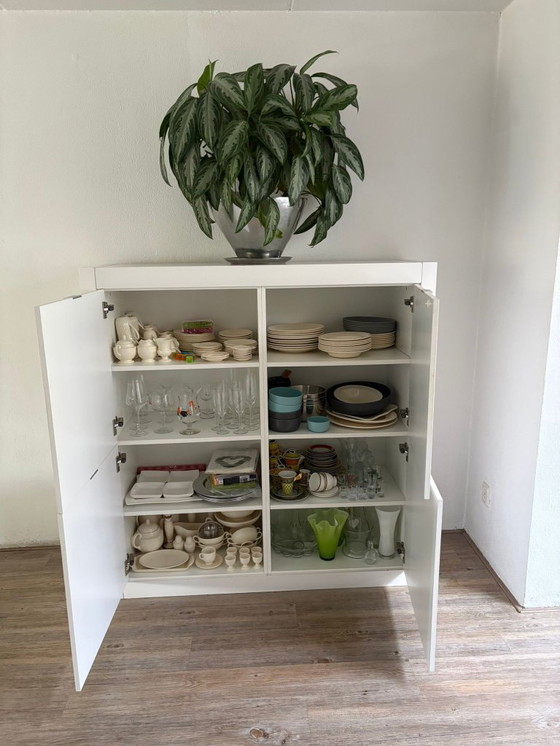 Image 1 of Meuble Pastoe Square S128, laque blanc neige 300, bandes/poignées en aluminium