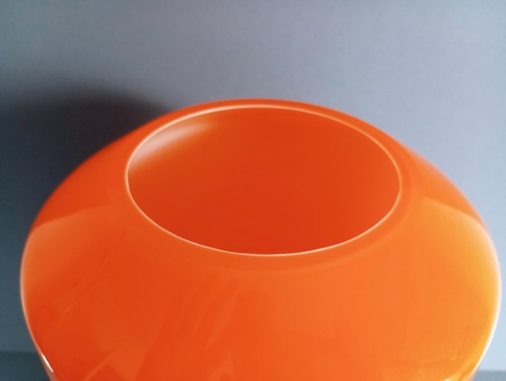 Image 1 of Monumental Walther Gropius bauhaus TAC02 Rosenthal orange/white glass vase 1969
