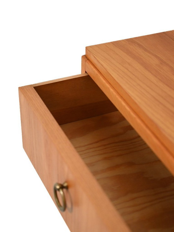 Image 1 of 1930s–40s Scandinavian Art Deco elm chest of drawers