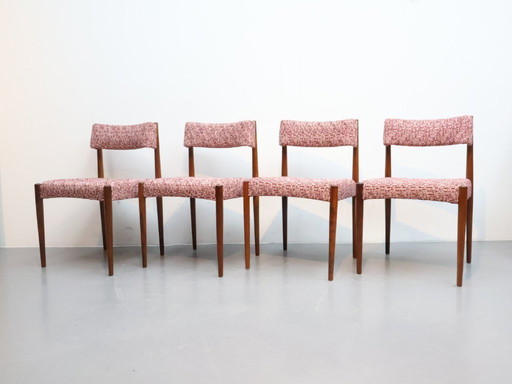 Sillas vintage de palisandro con tapicería nueva.