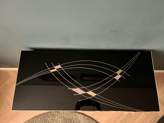 Image 1 of Buffet style rockabilly des années 1950 avec plateau en verre