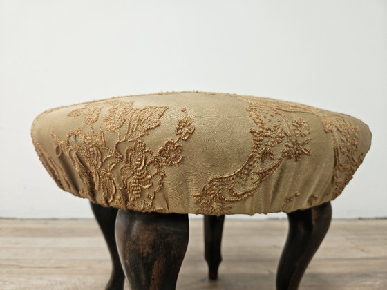 Pouf vintage in noce con seduta rivestita in tessuto, anni '40 – Poggiapiedi e pouf, Textile, Wood (photo 4 of 8)