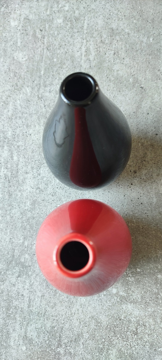 Image 1 of Pair of small vintage retro vases