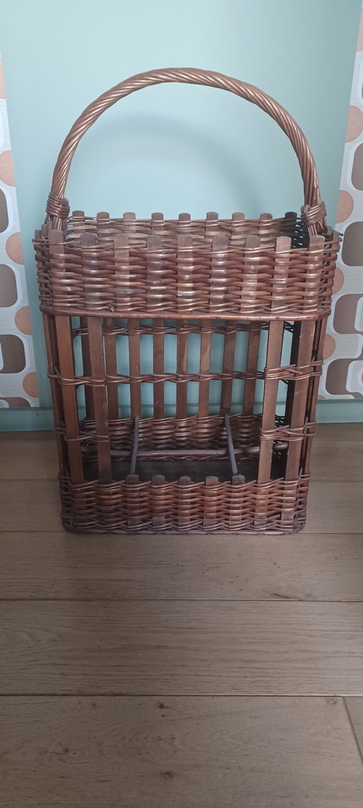 Wicker Mini-Bar