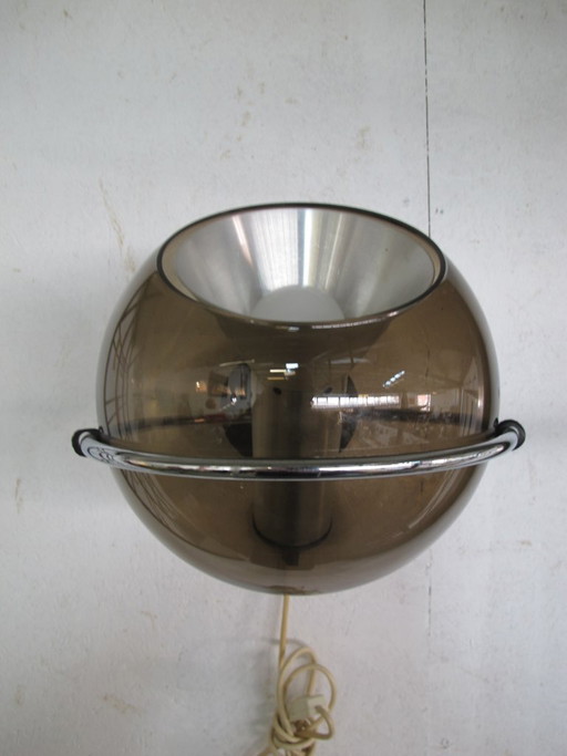 Ikonische Raak Globe Wandleuchte von Frank Ligtelijn, 1960er Jahre – wandlampen, Glass, Metal