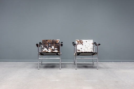 Corbusier LC1, armchairs