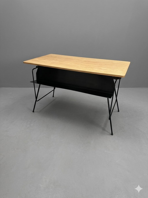 Escritorio del profesor Willy van der Meeren 1953