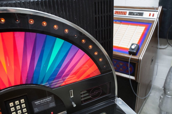 Image 1 of Gerestaureerde en onderhouden Seeburg Sunstar jukebox uit 1976 met 80 schijven en 160 nummers.