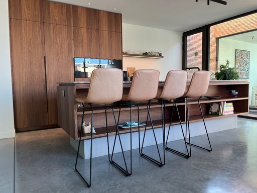 Freifrau Leya Barstool high