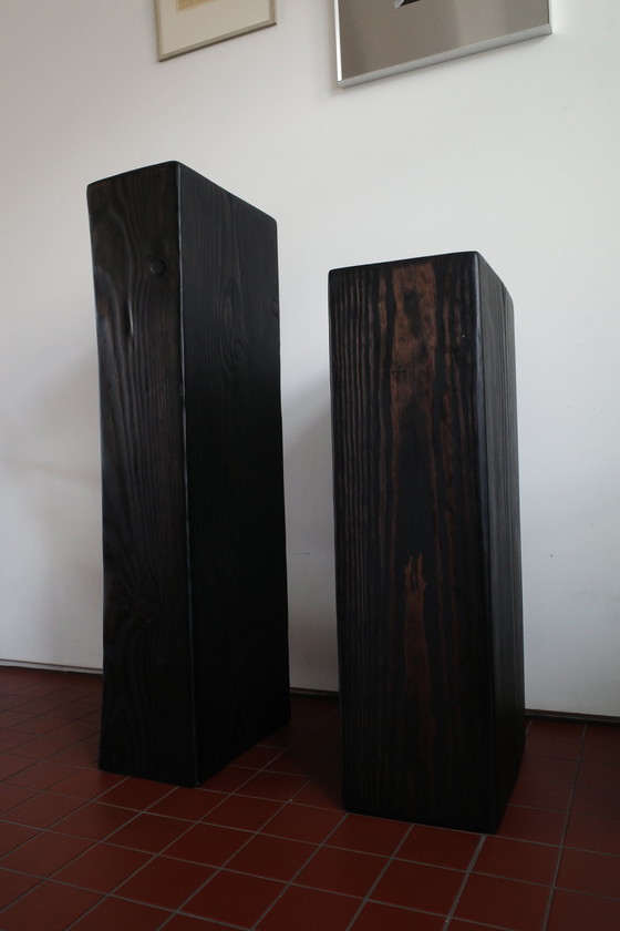 Image 1 of Zócalo recto de madera maciza ebonizada