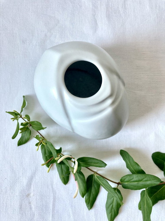 Porcelain Vase, Virebent, France (photo 5 of 13)
