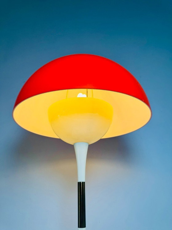 Image 1 of Lampada da tavolo a forma di fungo, di metà secolo, rossa e bianca, Europa, anni '70