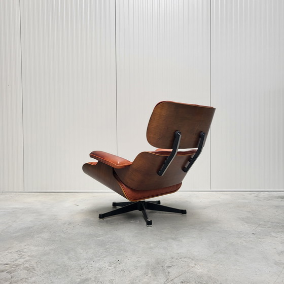 Image 1 of Vintage Walnut Eames Lounge Chair By Herman Miller 1960S