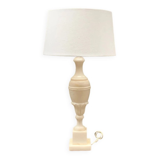 Table lamp. White marble. – tafellampen