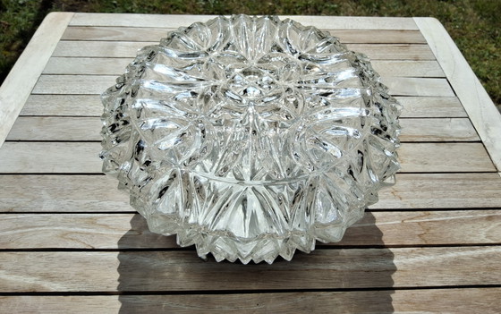 Image 1 of Plafonnier vintage J. années 60/70 en cristal épais, motif géométrique en losanges