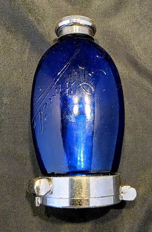 Flacon à crachats du Dr Dettweiler – decoratieve objecten, Glass, Metal