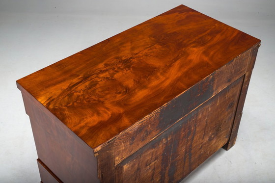 Image 1 of Vroeg 19e-eeuwse Biedermeier mahoniehouten commodes, jaren 1830