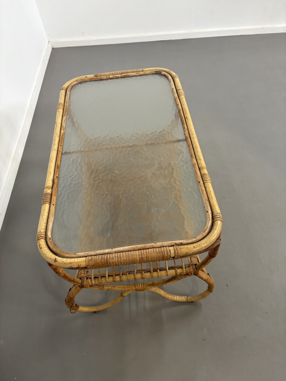 Image 1 of Vintage Rotan Tafel avec wolkenglas jaren ‘60