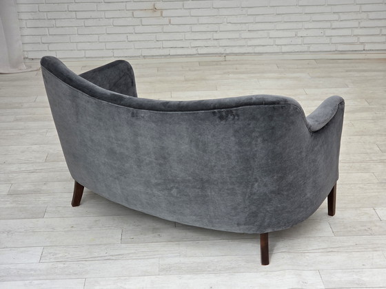 Image 1 of Jaren 1960, Deens ontwerp door Slagelse Møbelværk, sofa, model 185, opnieuw bekleed.